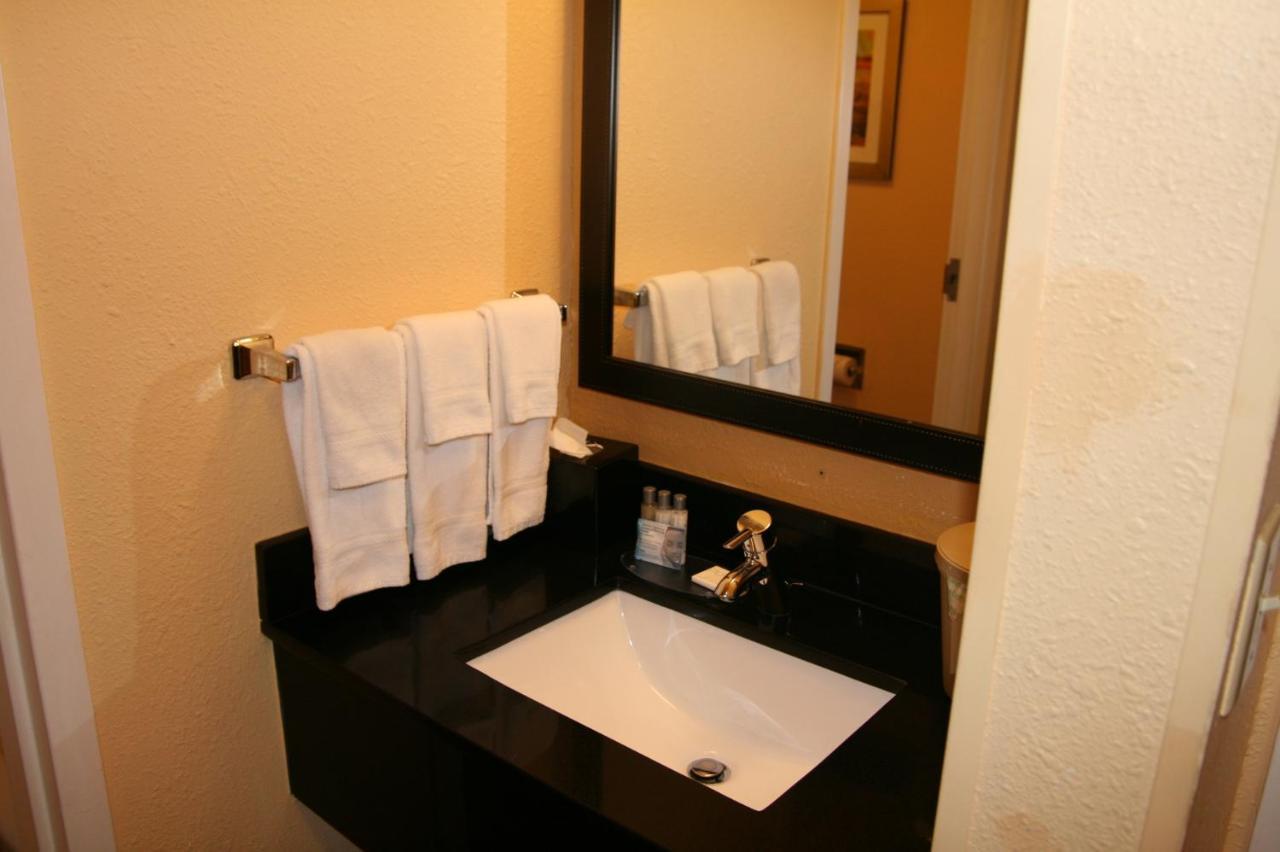 Okatie Hilton Head Hotel Bluffton Exteriör bild